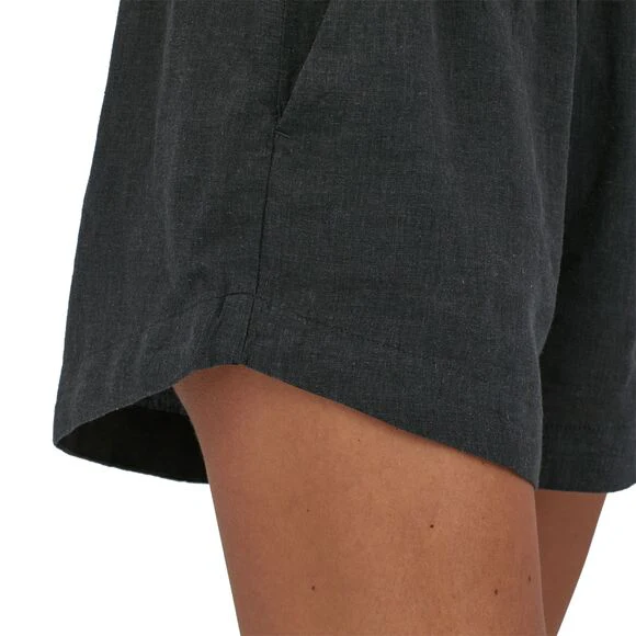 W's Garden Island Shorts 58176 - Image 5